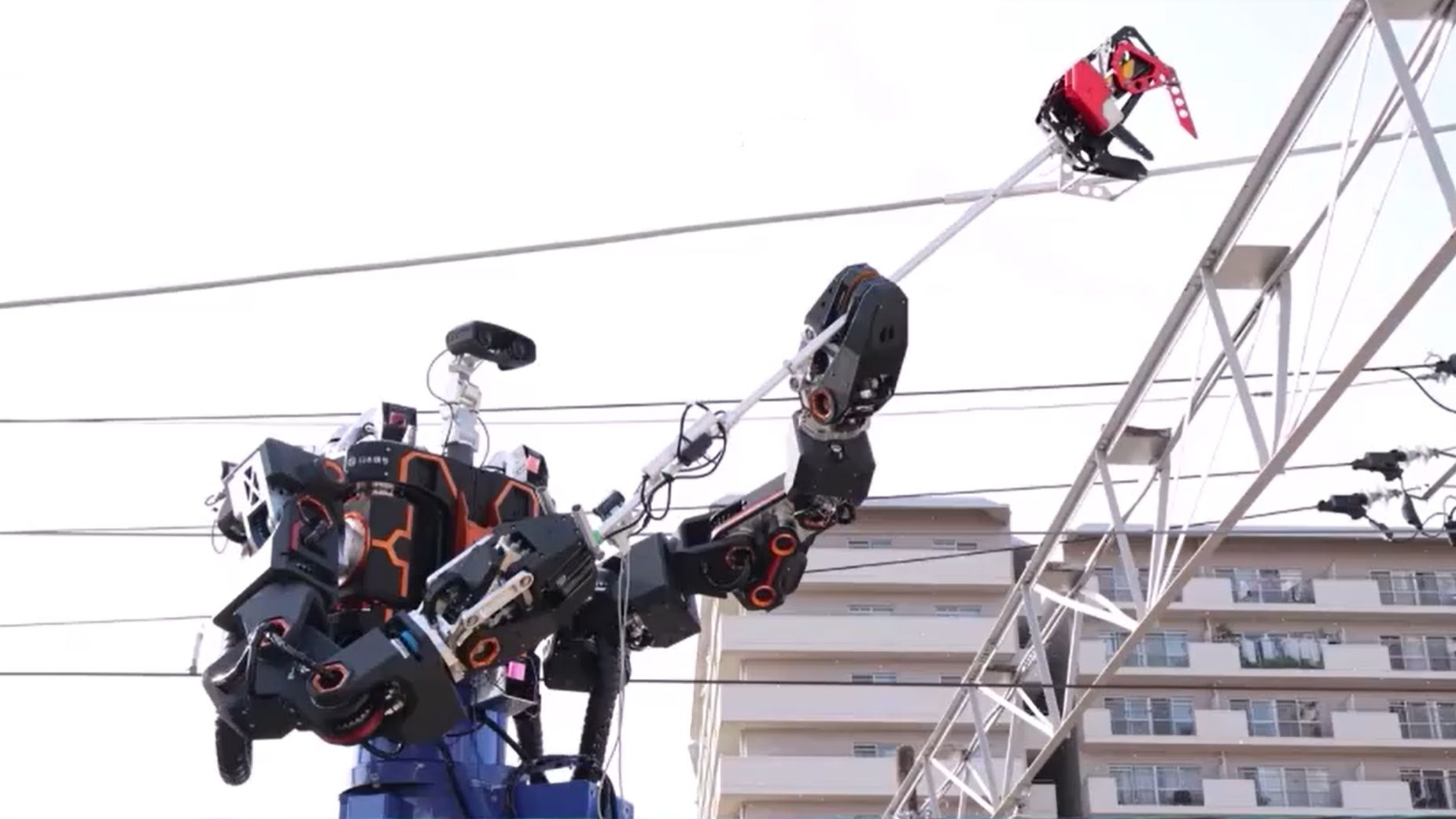 Humanoidalny robot będzie naprawiał linie kolejowe.
