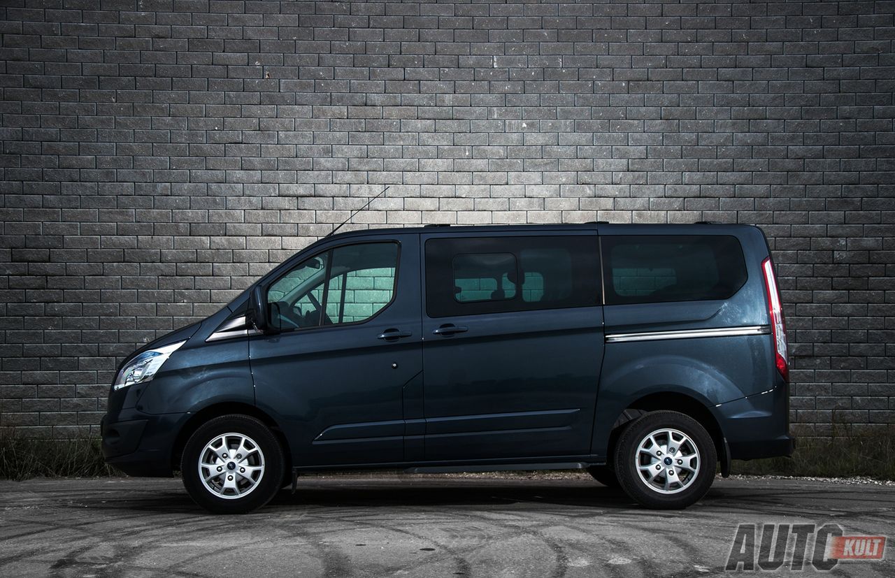 Ford Tourneo Custom 2,2 TDCi Titanium (fot. Mariusz Zmysłowski)