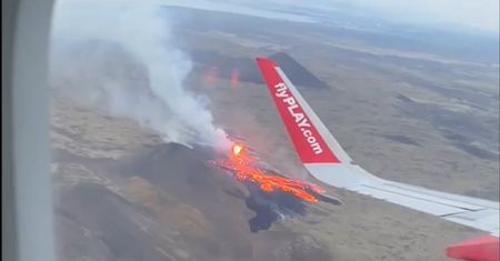 Pilot zmienił trasę. Pasażerowie byli w szoku po tym, co zobaczyli