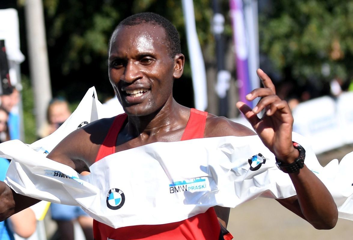 Kiptum Maiyo Kimaiyo z Kenii zwycięzcą Półmaratonu Praskiego