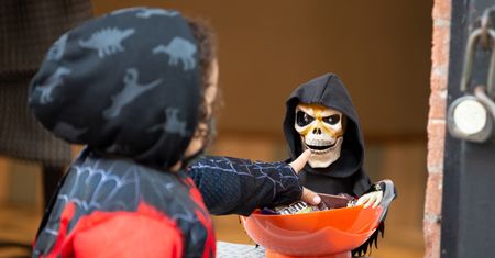 Atak na dziewczynki w Halloween. "Był w amoku"