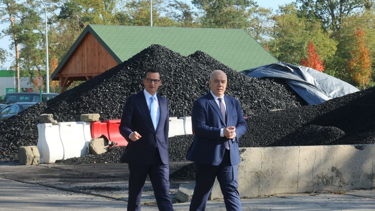 Mateusz Morawiecki, Jacek Sasin