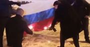 Flaga Rosji w ogniu. Są żądania Moskwy