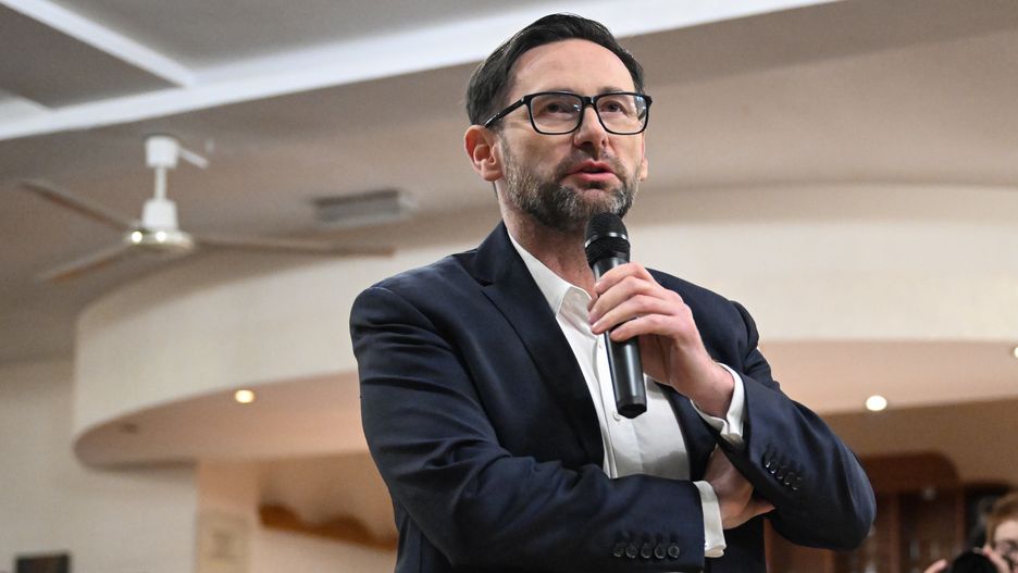 Daniel ObajtekPu�awy, 06.12.2024. Europose� Daniel Obajtek podczas spotkania nt. sytuacji finansowej Zak�ad�w Azotowych Pu�awy SA i wynikaj�cych z niej konsekwencji dla bran�y chemicznej i regionu, 6 bm. w Hotelu Izabella w Pu�awach. (sko) PAP/Wojtek Jargi�oWojtek Jargi�okonferencja, polityk polityka, spotkanie, Zak�ady Azotowe Pu�awy