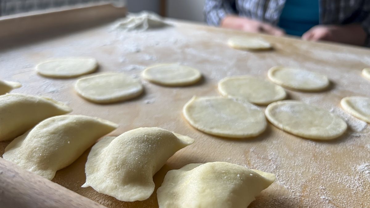 Jak zrobić ciasto na pierogi?