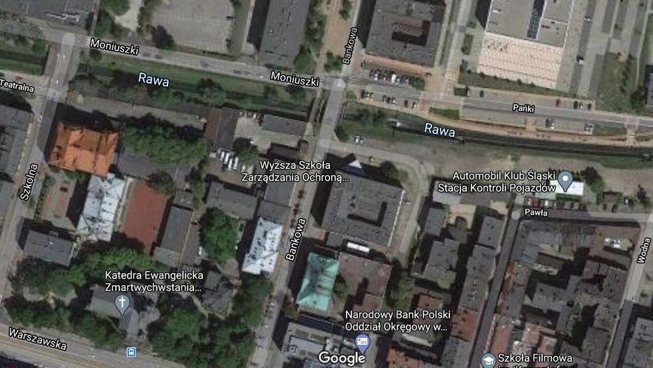 Ulica Bankowa leży w śródmieściu Katowic