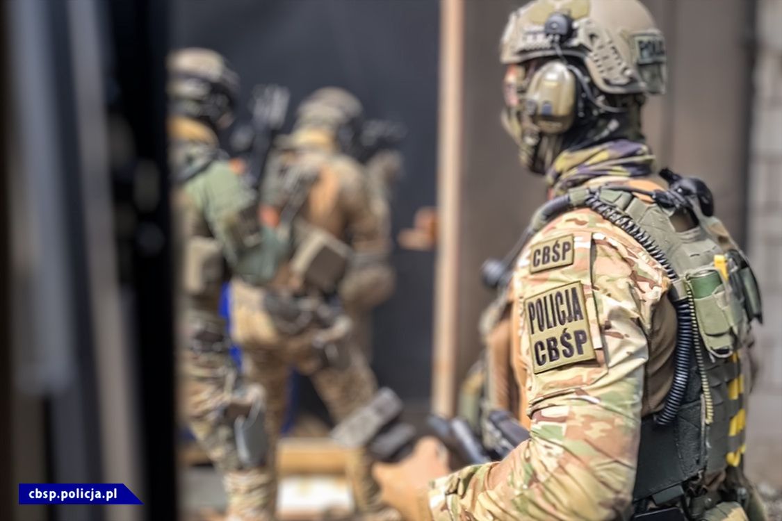 Służby zlikwidowały jedną z największych fabryk narkotyków w Polsce