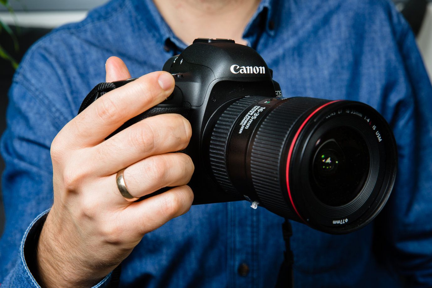 System Canon EOS ma już 30 lat! Zobaczcie, jak przez ten czas zmieniły się aparaty tej firmy 3