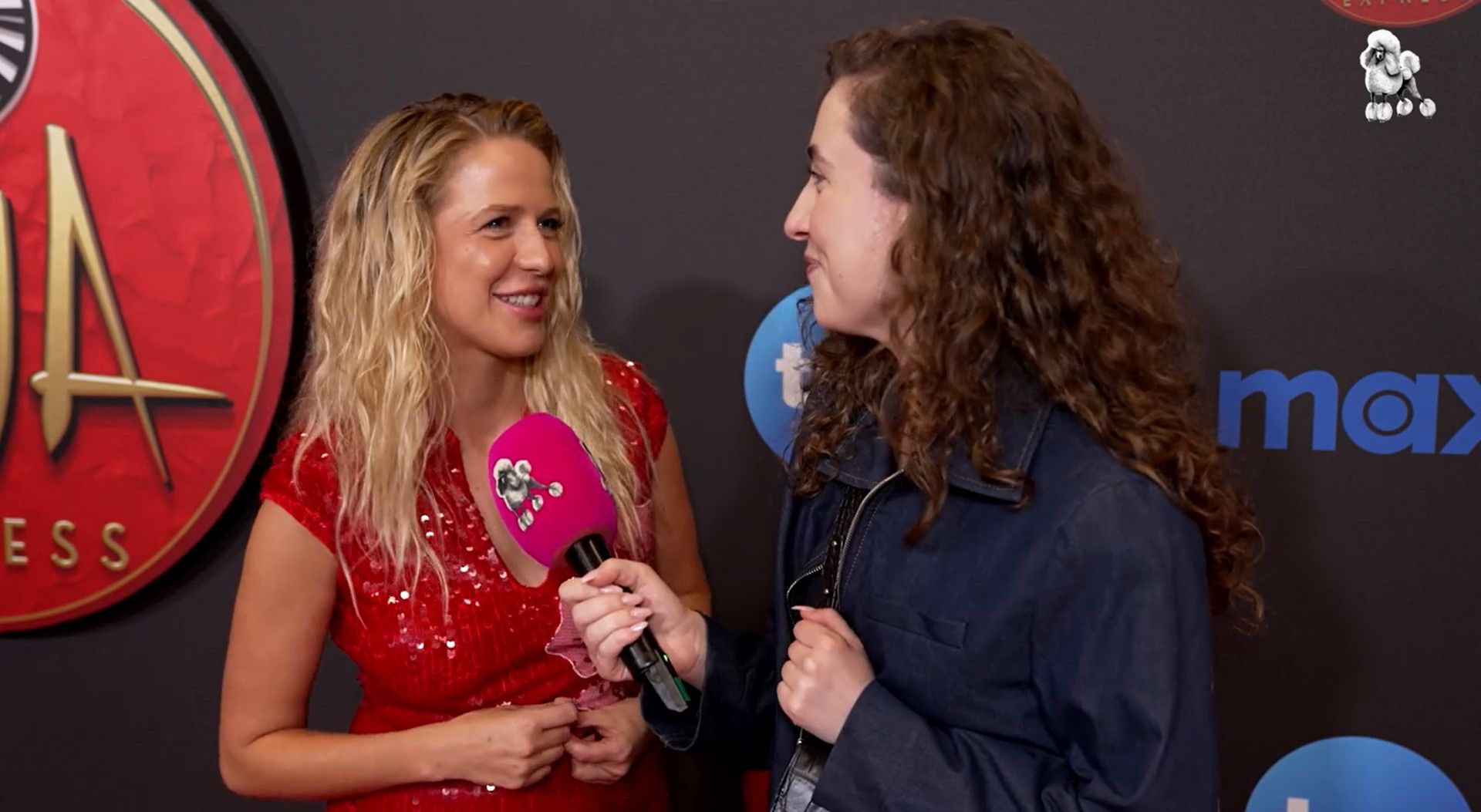 Jessica Mercedes podczas wywiadu