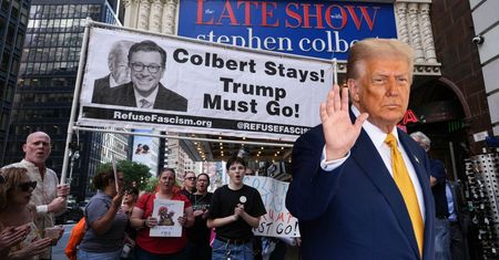 Kontrowersyjna ugoda. CBS płaci Trumpowi 16 mln dolarów