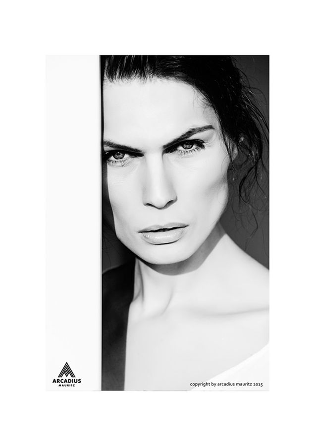 B&W - warsztat retuszu PRO w portrecie oraz modzie 17