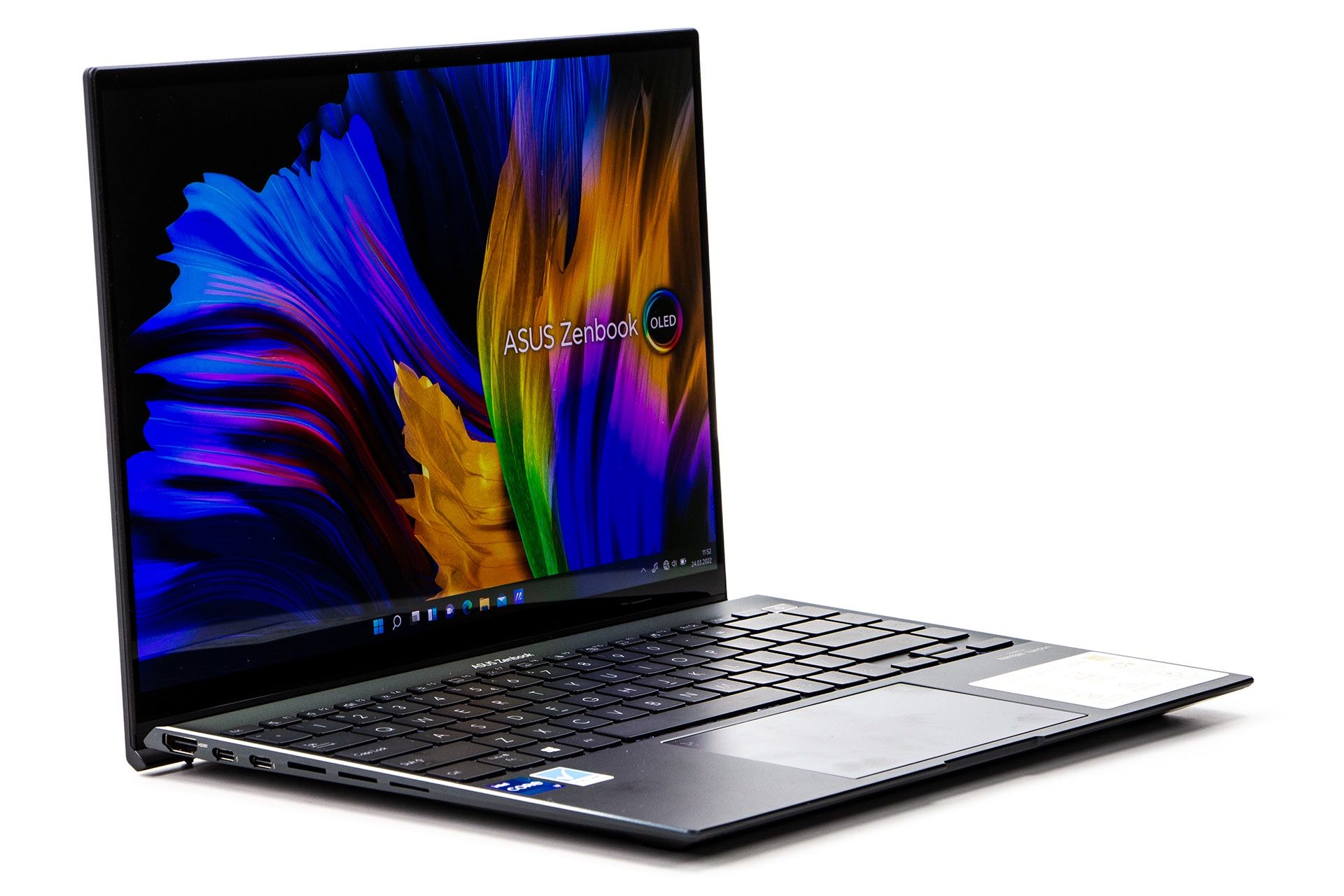 ASUS Zenbook 14X OLED - widok z profilu