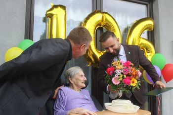 Teresin: Rodzinny Dom Pomocy "Magnolia" w gminie Drużbice. Bełchatowianka Maria Kamińska świętowała 106. urodziny