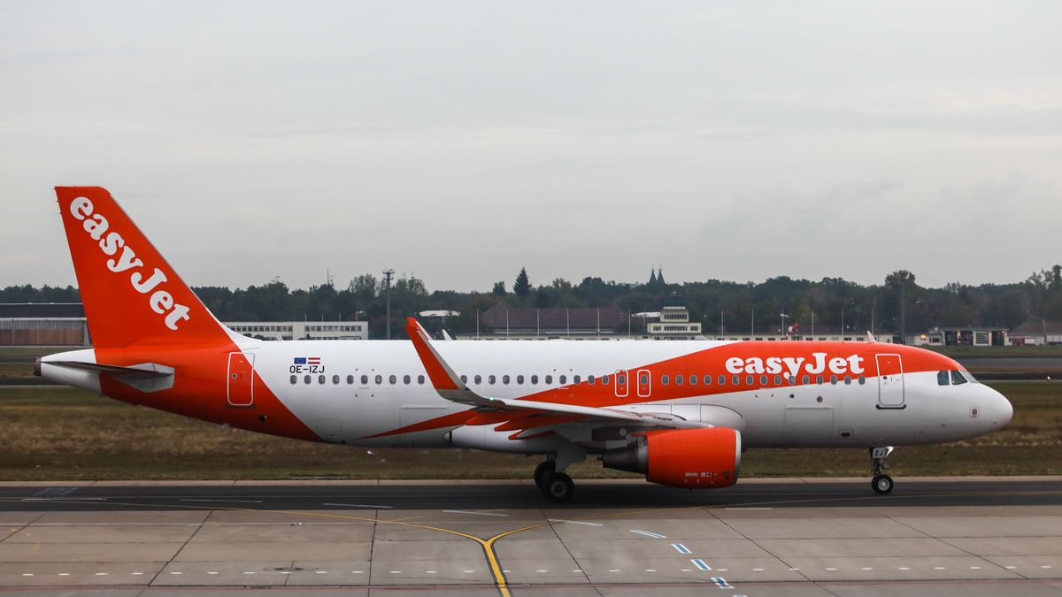 Easy Jet zwalnia pilotów.