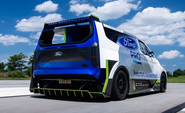 Ford Pro Electric SuperVan (2022)