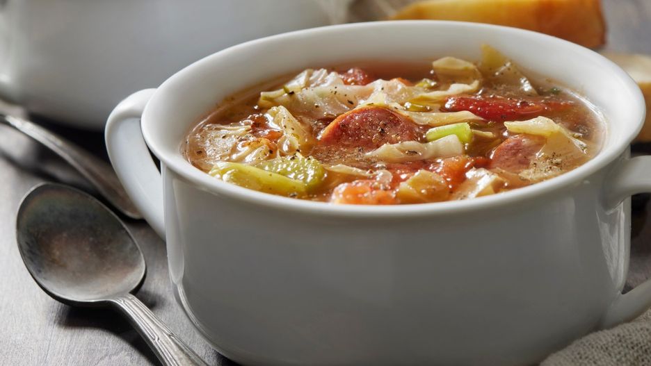 Kapuśniak z kiełbasą