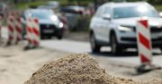 Przytyk: Ruszyła kolejna inwestycja drogowa. Jest utwardzana ulica Sienkiewicza