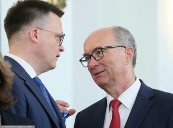 "Fobia" Czarzastego. Marszałek nie będzie latał, wyręczy go Hołownia