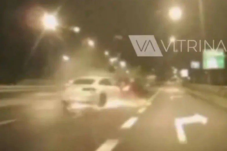 Wypadek na Trasie Łazienkowskiej w Warszawie