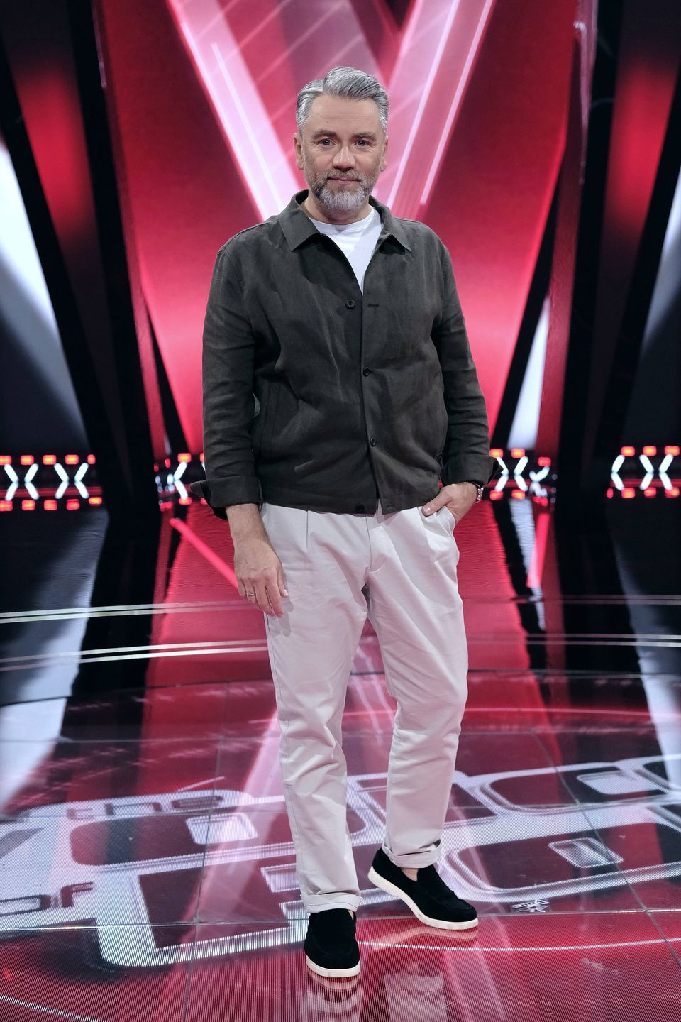 Kuba Badach na planie "The Voice of Poland"