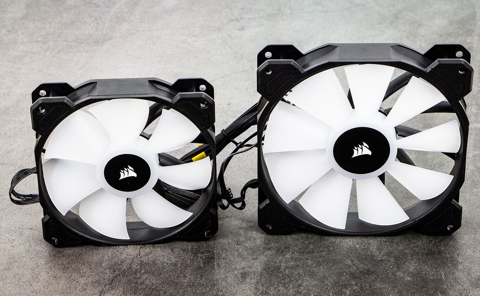 Corsair iCUE SP RGB Elite - wentylatory 120 i 140 mm