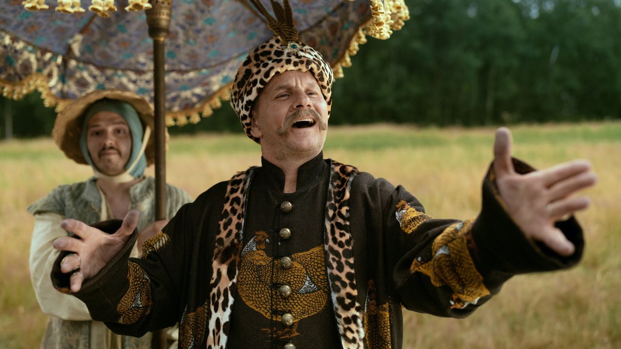 Polska szlachta na sterydach. Lamparty i lodowe gorsety na gorącym planie hitu