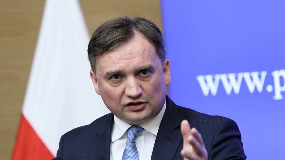 Obowiązkowe szczepienia na COVID-19. Ziobro: Nie potrzeba nam kolejnych awantur