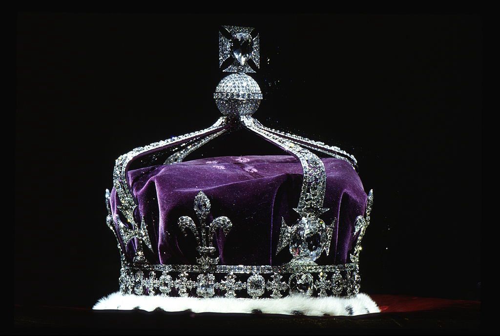 Crown Koh-i-noor DiamondLONDON, UNITED KINGDOM - APRIL 19:  The Crown Of Queen Elizabeth The Queen Mother (1937) Made Of Platinum And Containing The Famous Koh-i-noor Diamond Along With Other Gems.  (Photo by Tim Graham Photo Library via Getty Images)Tim GrahamJewels, Wealth, Riches, Abundance, Richness, Affluence, Jewellery, Royal Extras, Crown Jewels, Diamonds, Crown, Crowns
