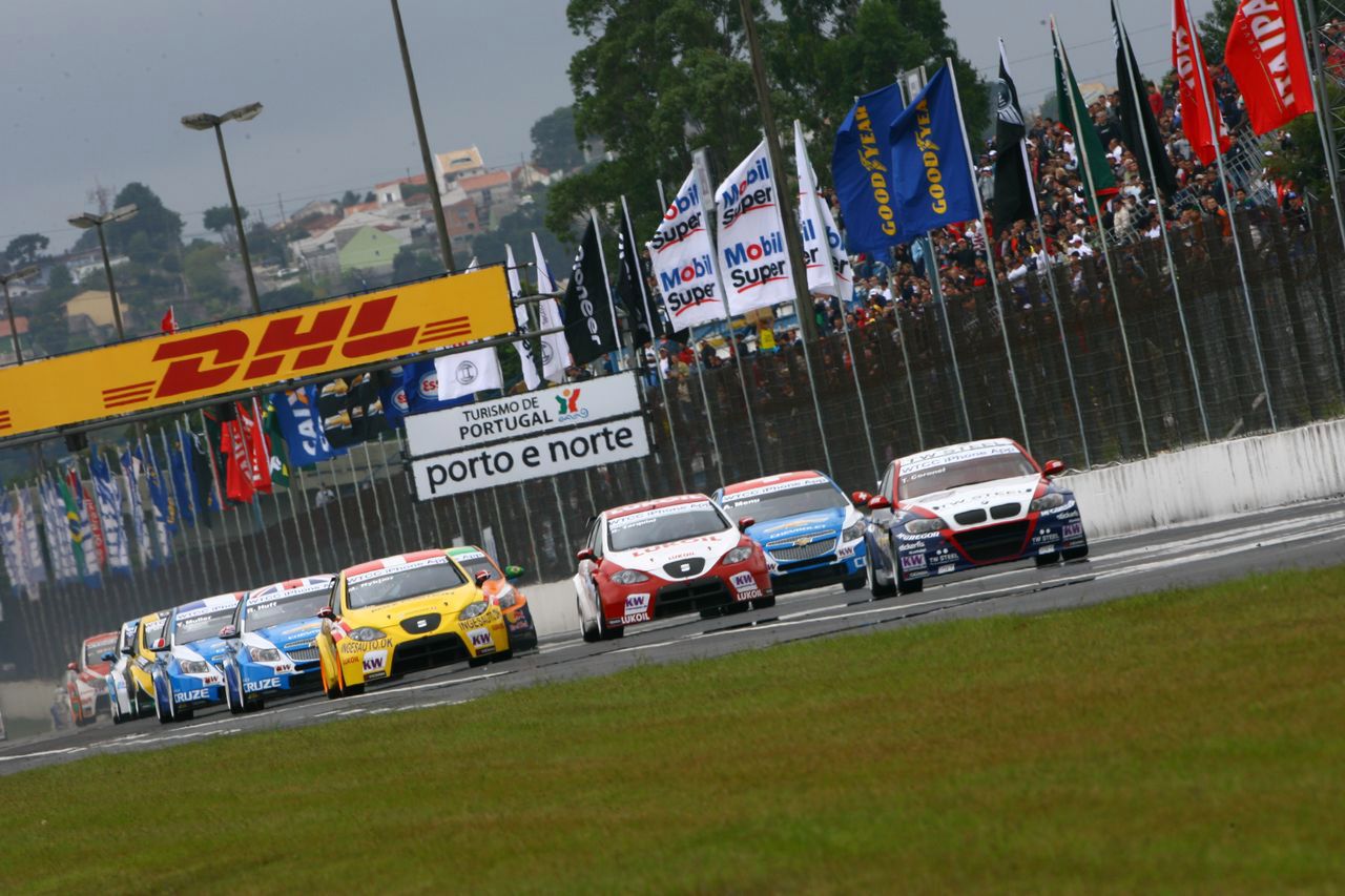 Start do drugiego wyścigu z innej perspektywy / fot.: wtcc.com