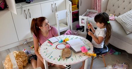 Nowy trend w opiece nad dziećmi. Rodzice poszukują niań, które przeszły COVID-19