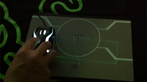 Myszka z filmu Tron zostawia świetlne ślady [wideo] 1