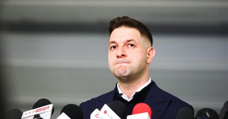 Przytaczał profesora niemal słowo w słowo. Zdemaskowali Jakiego