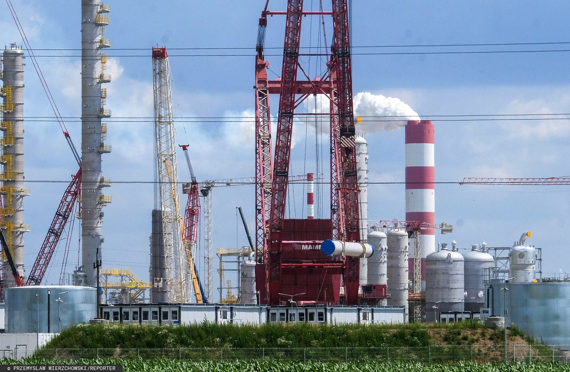 Budowa kompleksu Olefiny 3  PKN ORLEN
29.06.2023 Plock . Budwa kmpleksu Olefiny 3  PKN ORLEN .
na pierwszym planie miasteczko kontenerowe dla pracownikow .
fot . Przemek Wierzchowski / REPORTER
Przemyslaw Wierzchowski/REPORTER