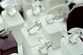 Belgowie: nasz biznes diamentowy pomaga Putinowi finansować wojnę