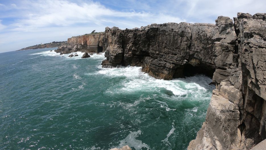 Boca do Inferno to miejsce popularne wśród turystów