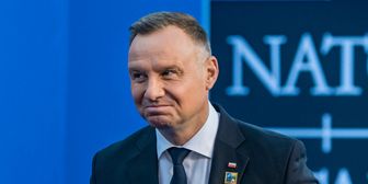 Andrzej Duda podbija Kanadę. "Przyłapano" go na meczu hokeja (FOTO)