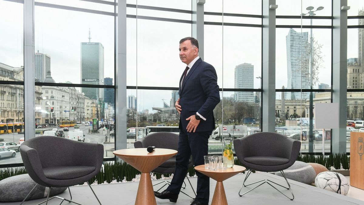 Giełda błyskawicznie zareagowała na rezygnację prezesa PKO BP Zbigniewa Jagiełły.