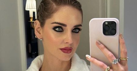 Makijaż smoky eyes dla blondynek. Jak zrobić krok po kroku?
