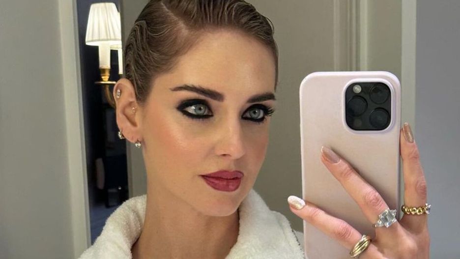 Chiara Ferragni w makijażu smokey eyesInstagram/chiaraferragni