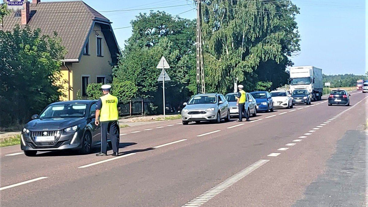 Kontrola trzeźwości kierowców na drodze krajowej