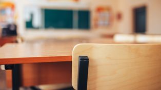 Przedszkola świecą pustkami. Samorządy walczą o dzieci