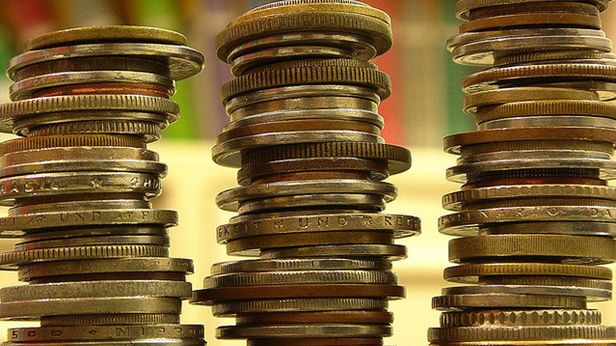 W skrócie: Superdrogi złoty wibrator, świetne "rzeźby" z puszek, mocny debiut "Arrow" 1