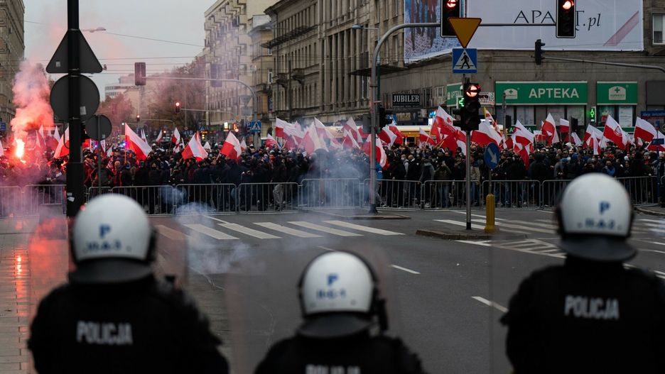 Podczas ubiegłorocznego Marszu Niepodległości do największych starć między policją a uczestnikami doszło na Rondzie de Gaulla