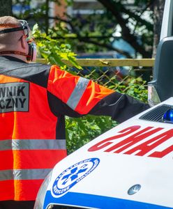 Śląskie. Napad na ratownika medycznego. Pomagał kobiecie, wtedy zjawił się napastnik