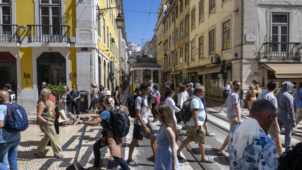 Lizbona przyciąga tłumy turystów przez cały rok