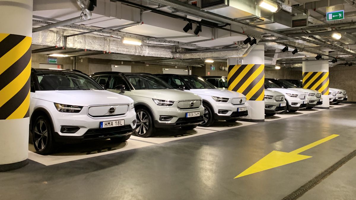 Volvo XC40 w wersji na prąd jest obecnie topowym wydaniem szwedzkiego modelu