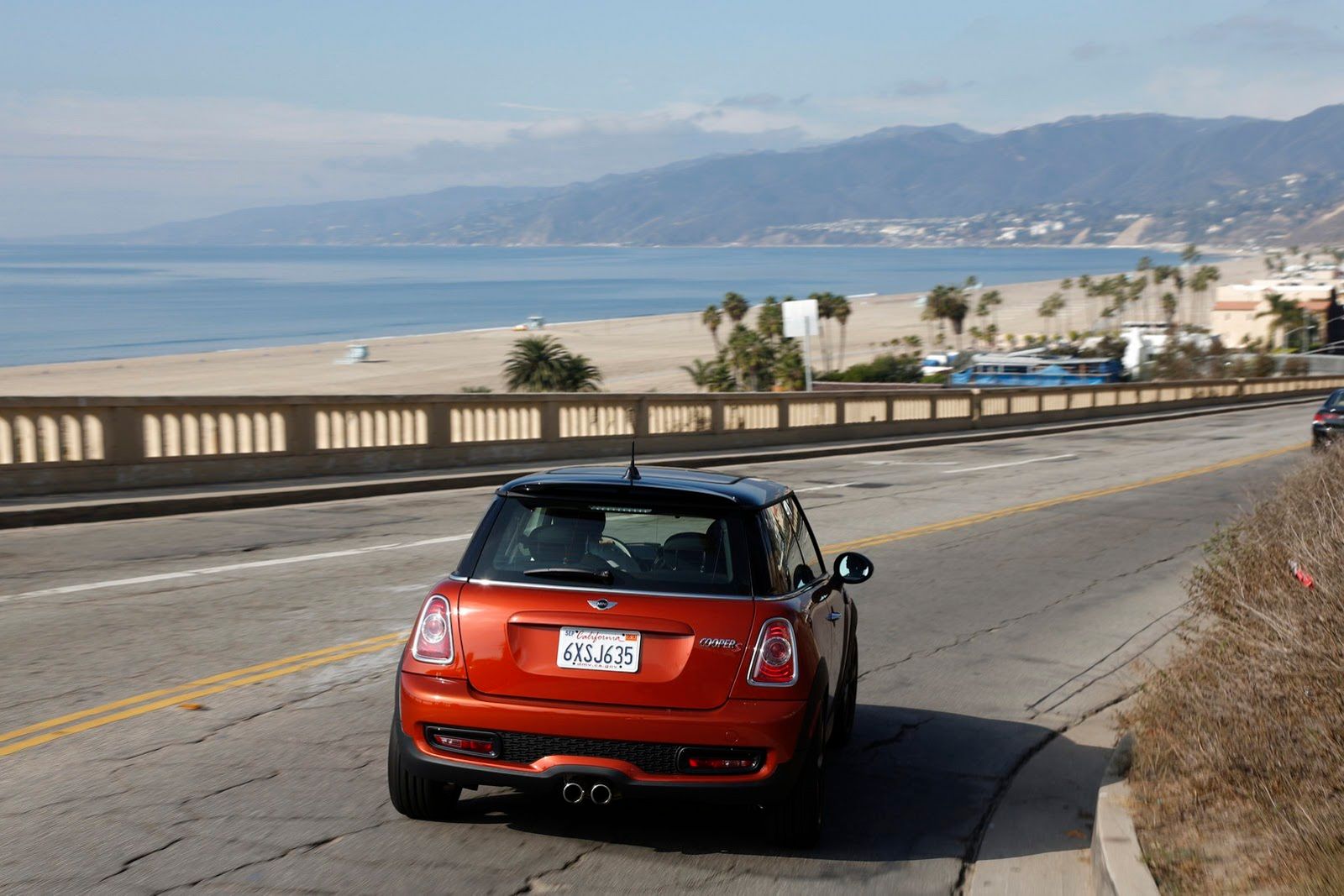 Galeria Mini jako celebracja sprzedaży półmilionowego egzemplarza w USA 146