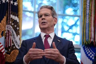 Jak sankcje USA wpłyną na przychody Rosji z ropy? Bessent: możliwy spadek o 30 proc.