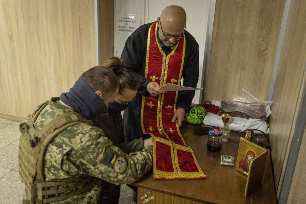 Para składała ślubowania w szpitalu pod Kijowem 