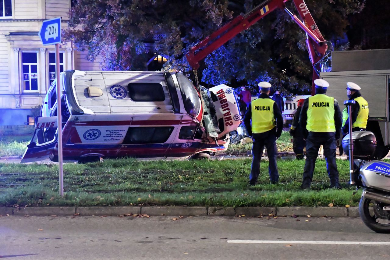 Szczecin. Wypadek karetki